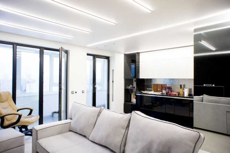 Линейные LED-светильники в интерьере квартиры