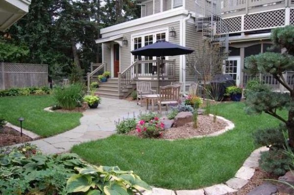 Дизайн двора частного дома - фото беседки с ландшафтного дизайна