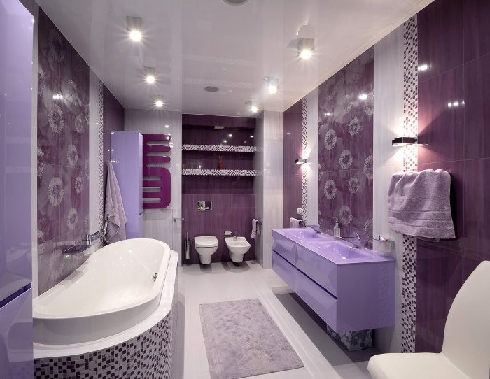 Фиолетовая ванная.