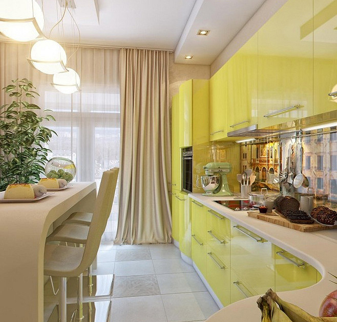 бежевые шторы в дизайне желтой кухни