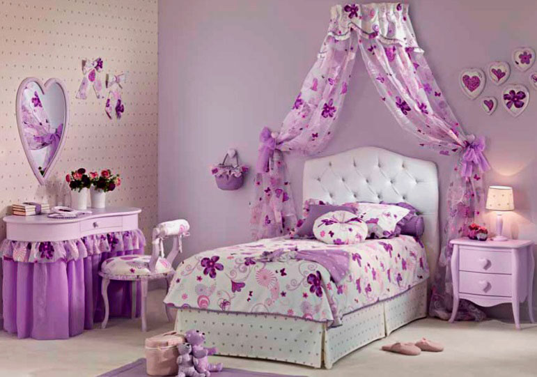 Кровать для девушки с мягким изголовьем и балдахином типа корона